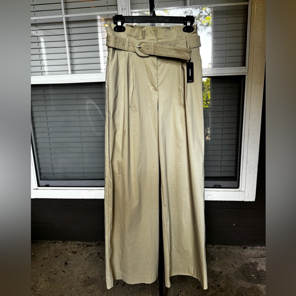 NWT Super High Waisted Belted Paper Bag Wide Leg Pant Women’s Size 6R